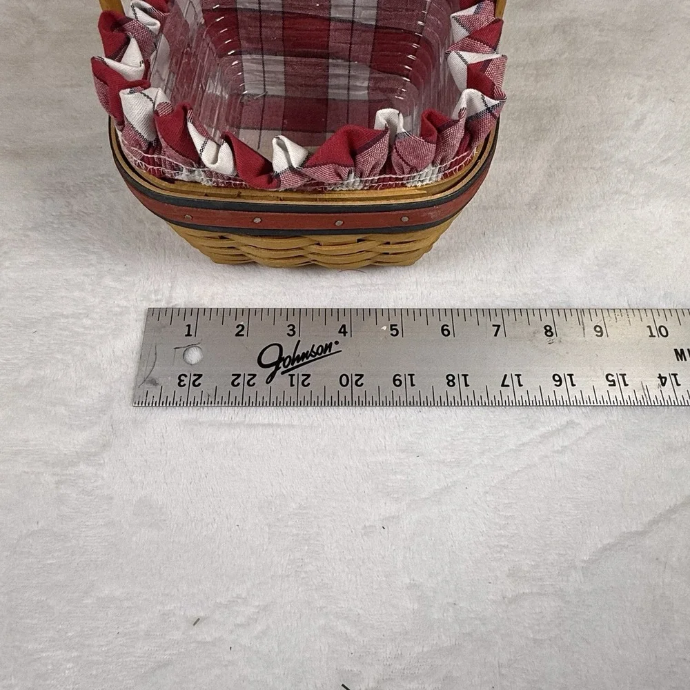 Longaberger 2001 All American Strawberry Basket Liner Protector Booklet USA